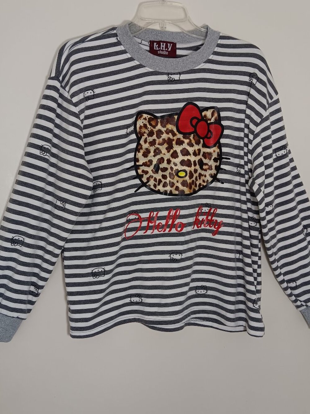 Hello Kitty L.H.Y studio Leopard graphic striped long sleeve top Y2K gray white